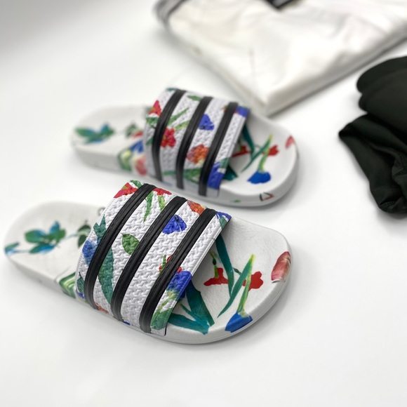 adidas adilette floral